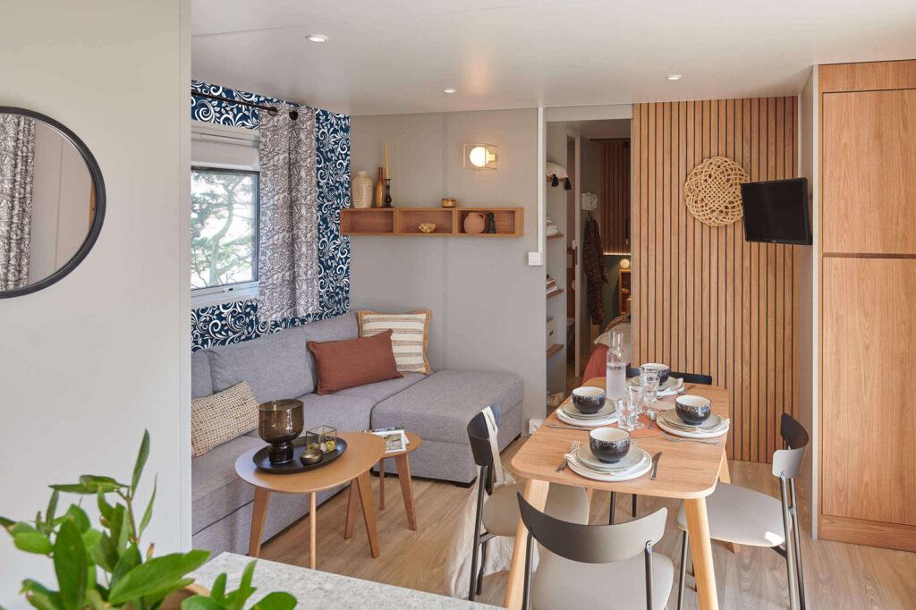 livraison gratuite stikers tapisserie à encoller motif fleurs végétal cachemir personnalisé meilleur prix mobil-home salle de vie