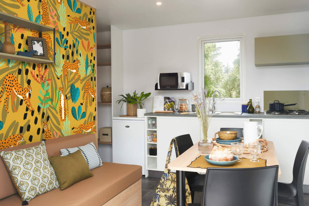 papier peint motif art déco sur mesure mobil home - jaune