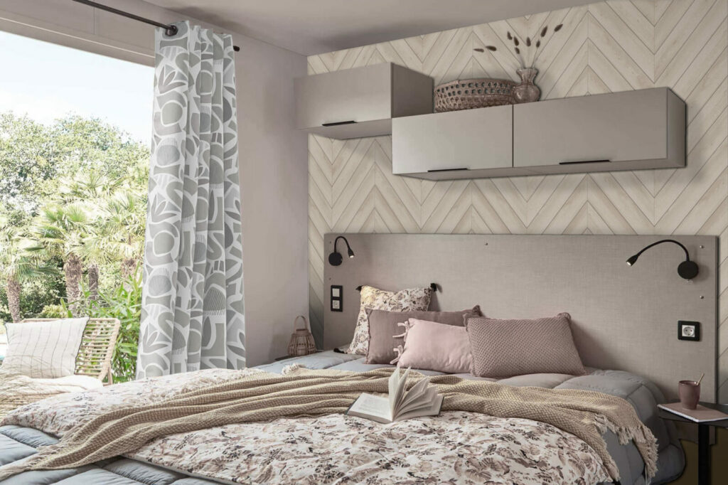 livraison gratuite papier peint imprimé encollé imitation chevrons bois personnalisé pas cher mobil-home chambre adulte