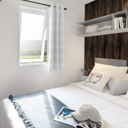 acheter tapisserie vinyle imprimée texture imitation bois encollé personnalisable haut de gamme pour chambre parentale