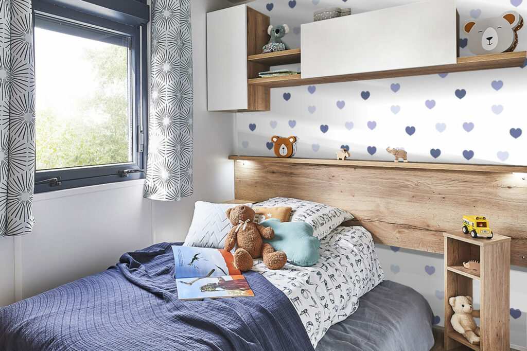 Tapisserie motif coeur décoration pas chère pour mobil-home - bleu