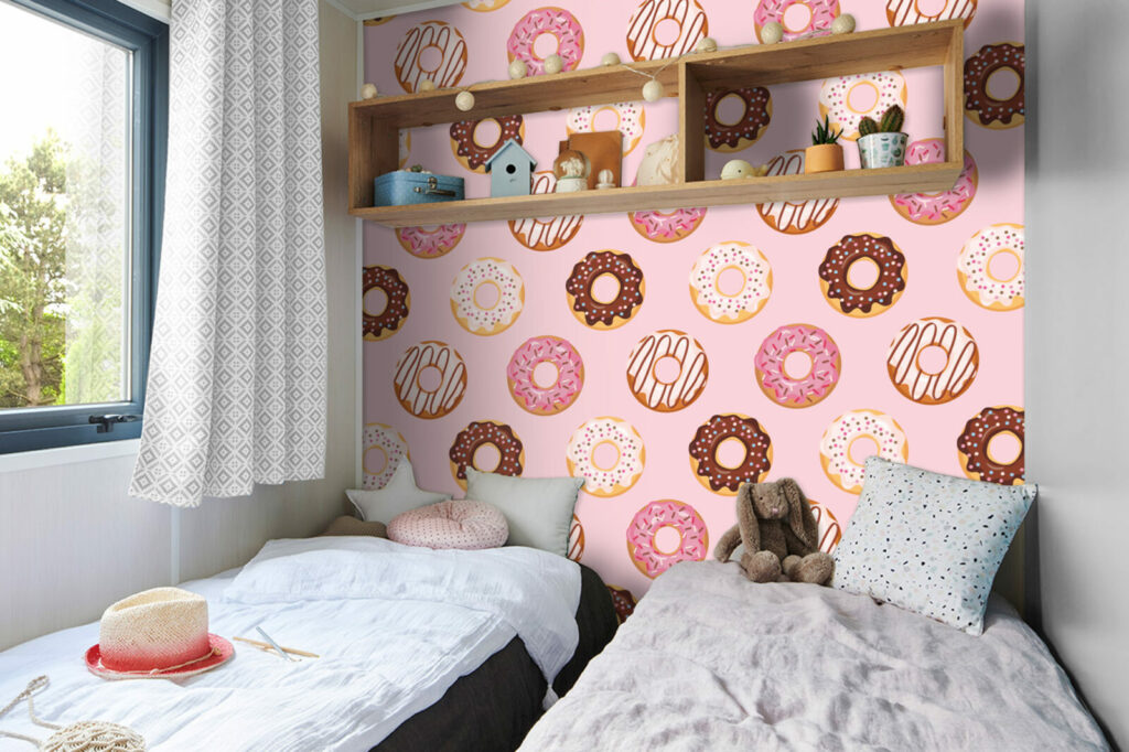 livraison rapide collection tapisserie pré encollée mural moderne pop donuts gourmand sur-mesure abordable mobil-home chambre enfant