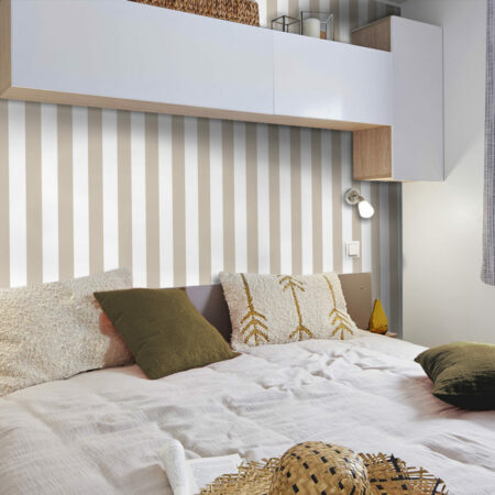 tapisserie à encoller personnalisable rayures retro mobil home chambre beige