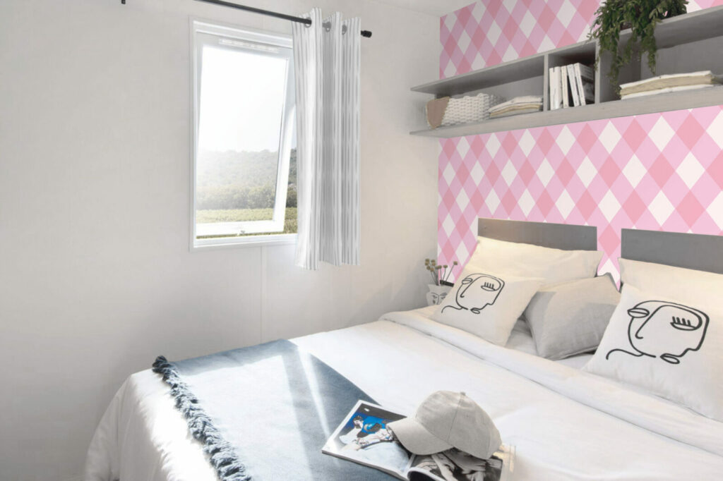 tapisserie pré encollé sur mesure vichy vintage mobil home rose