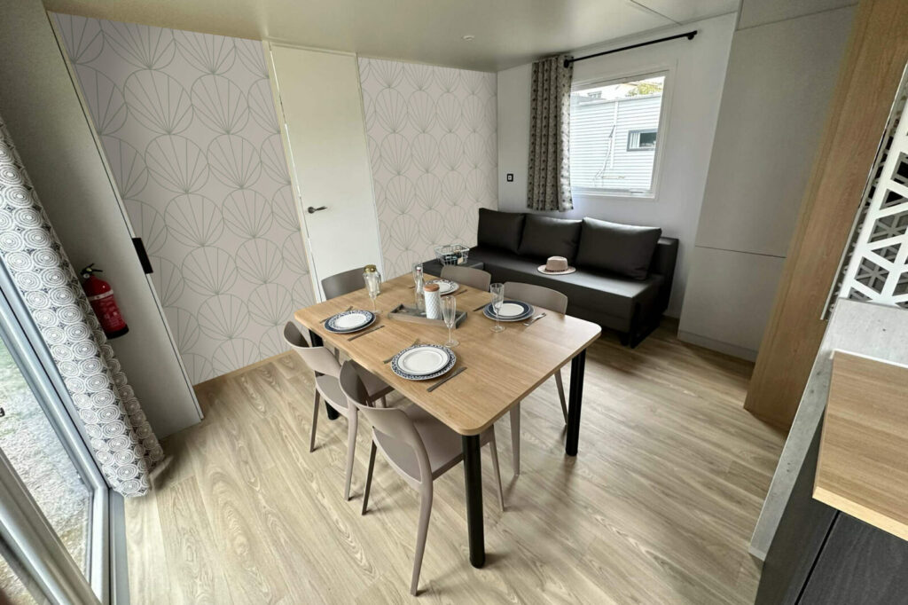 tapisser pré encollé motif géométrique moderne mobil-home salle a manger kaki