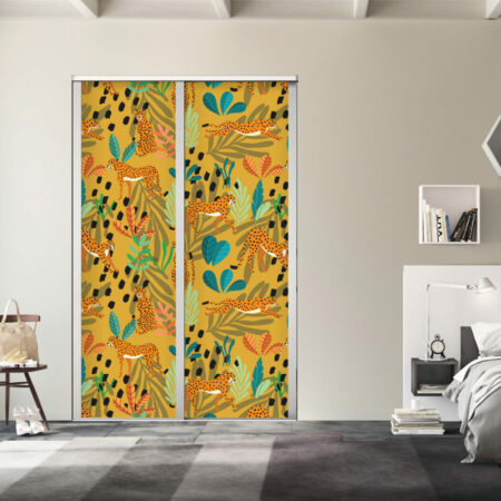 Décoration portes de placard avec tapisserie repositionnable motif guépard et feuillage multicolore petit prix