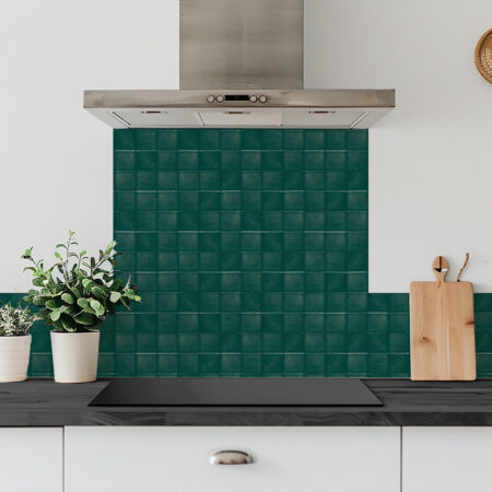 Transformez votre espace avec cette crédence de cuisine adhésive au motif d’imitation carreaux de zellige, parfaite pour apporter une touche artisanale et chaleureuse à votre intérieur.