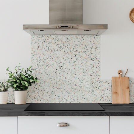 Transformez facilement votre cuisine, buanderie, salle de bain ou mobil-home avec la crédence autocollante Terrazzo. Allie esthétique et fonctionnalité.