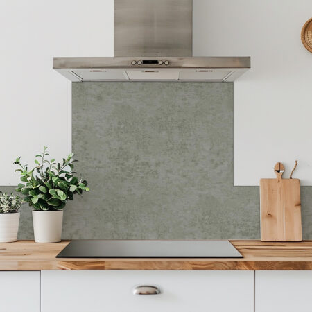 Optez pour une crédence adhésive qui allie style industriel et praticité avec cette version imitation béton. Facilité d'installation.