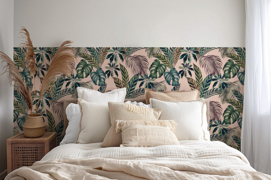 Papier peint jungle chic aux feuillages exotiques élégants. Décor mural sur mesure, cadrage personnalisable et fabrication française.